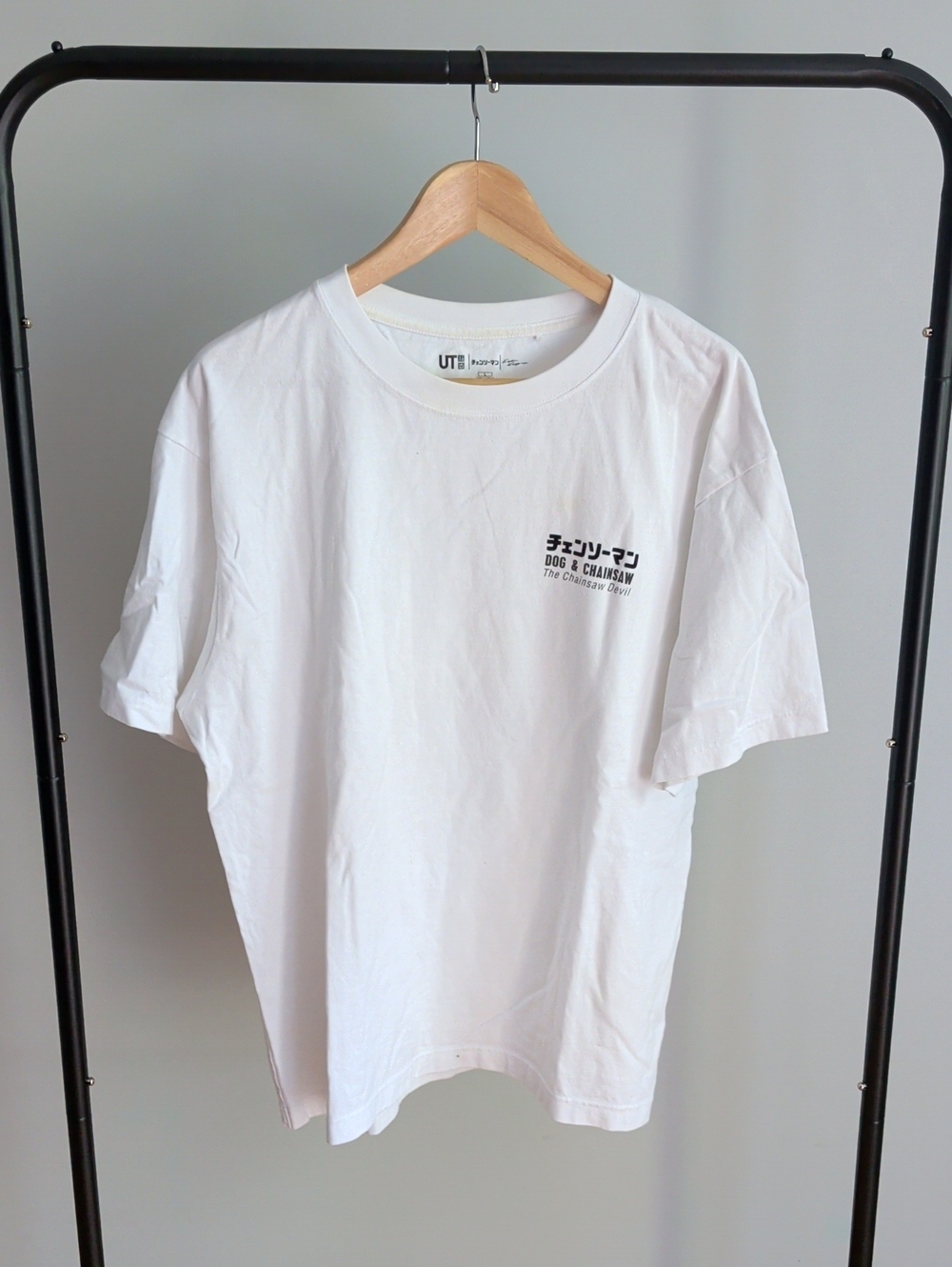 Uniqlo Chainsaw Man White Crewneck Graphic T-Shirt